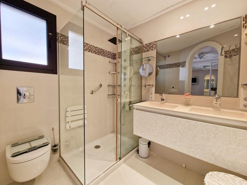 2 slaapkamer Appartement Te koop