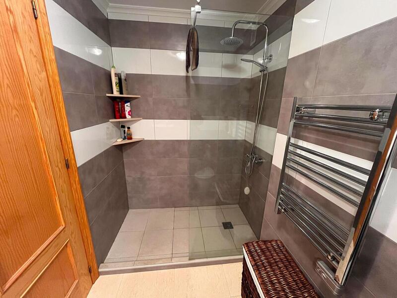 2 slaapkamer Appartement Te koop