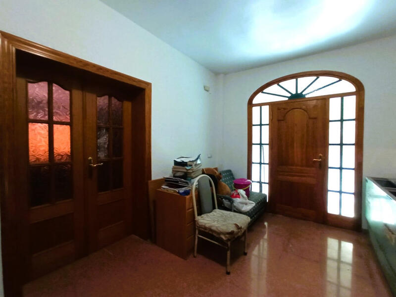 5 bedroom Villa for sale