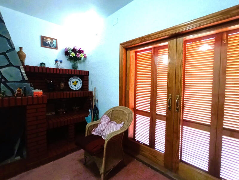 5 bedroom Villa for sale