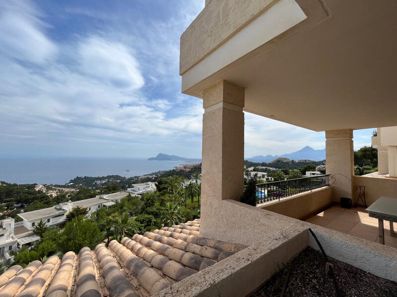 3 bedroom Apartment for sale