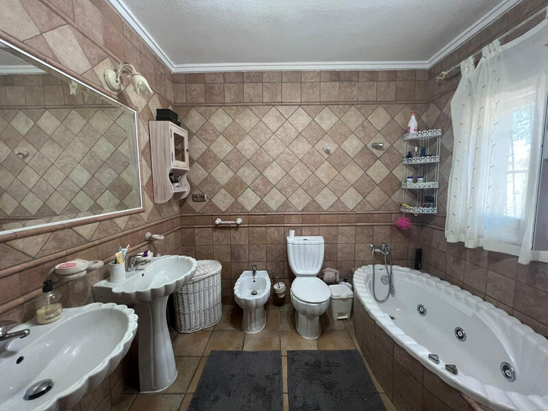 3 Cuarto Villa en venta