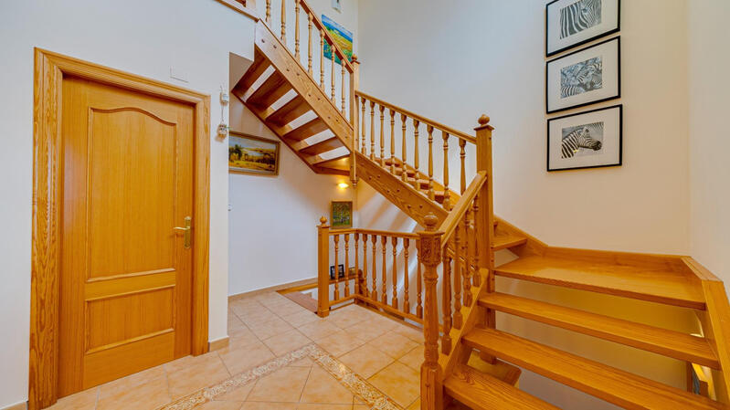 5 soverom Villa til salgs