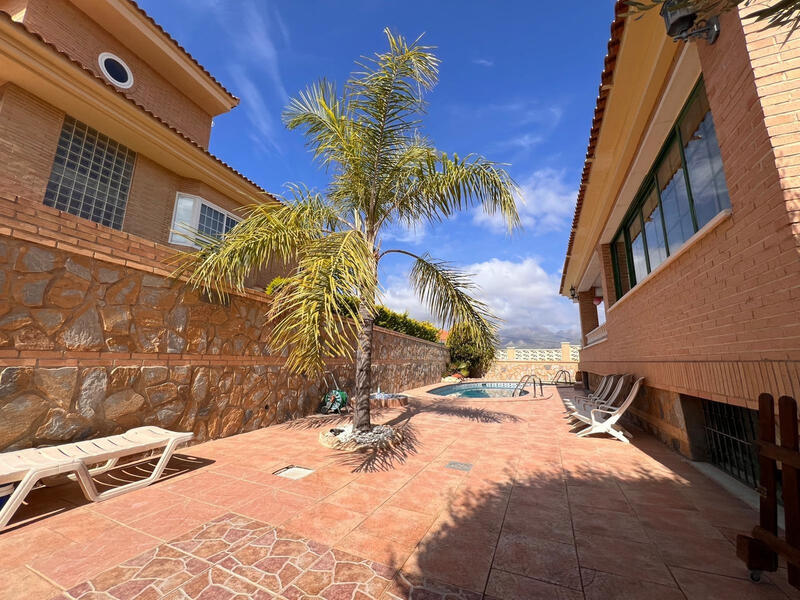 8 chambre Villa à vendre