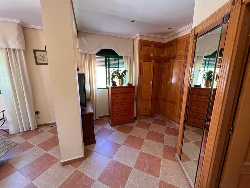 8 chambre Villa à vendre