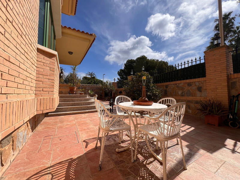 8 chambre Villa à vendre