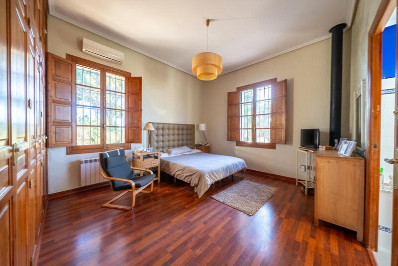 13 chambre Villa à vendre