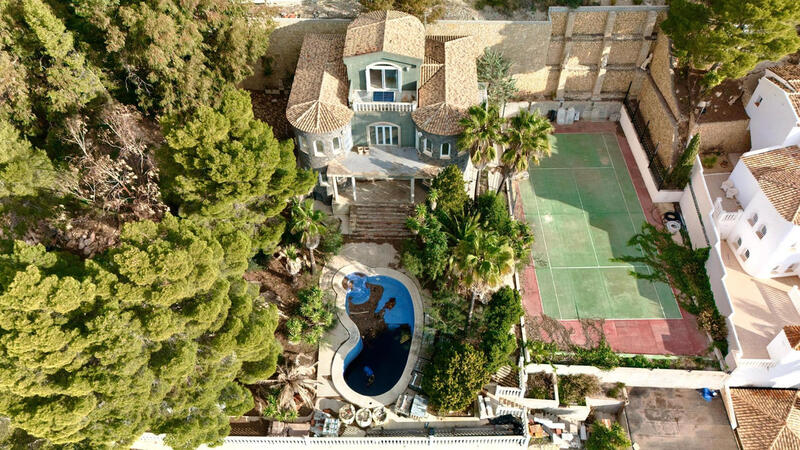 4 slaapkamer Villa Te koop