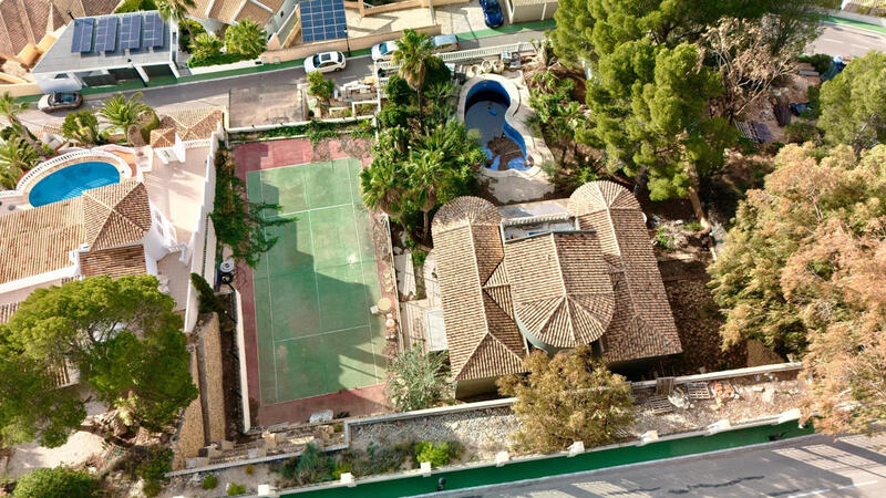 4 slaapkamer Villa Te koop