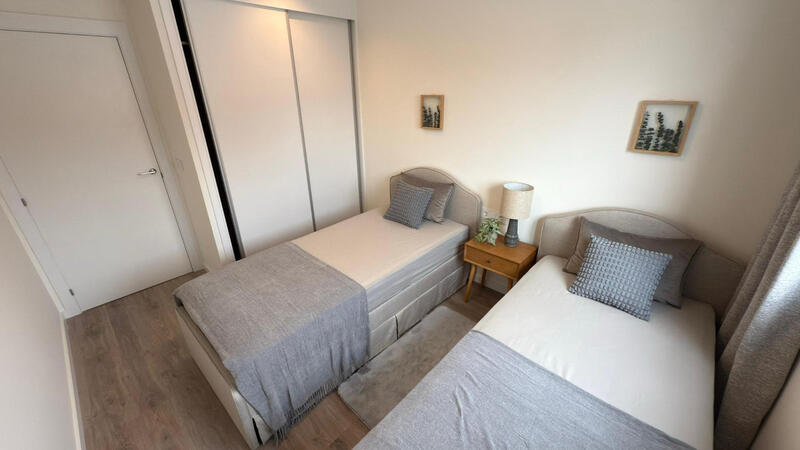 5 Schlafzimmer Stadthaus zu verkaufen