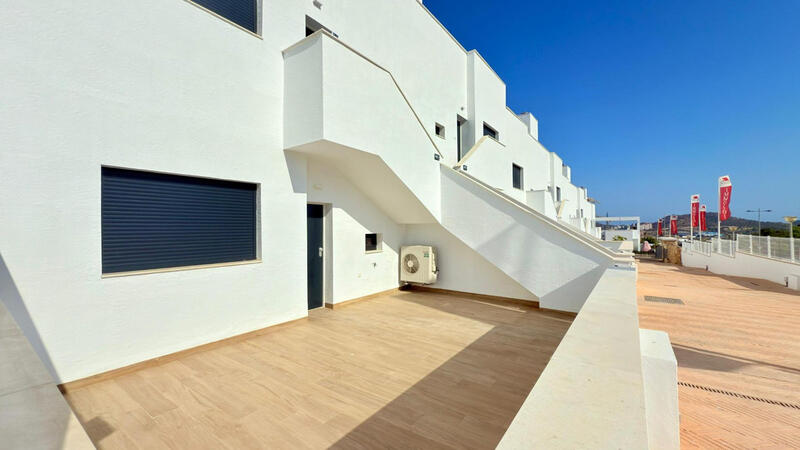 2 bedroom Apartment for sale