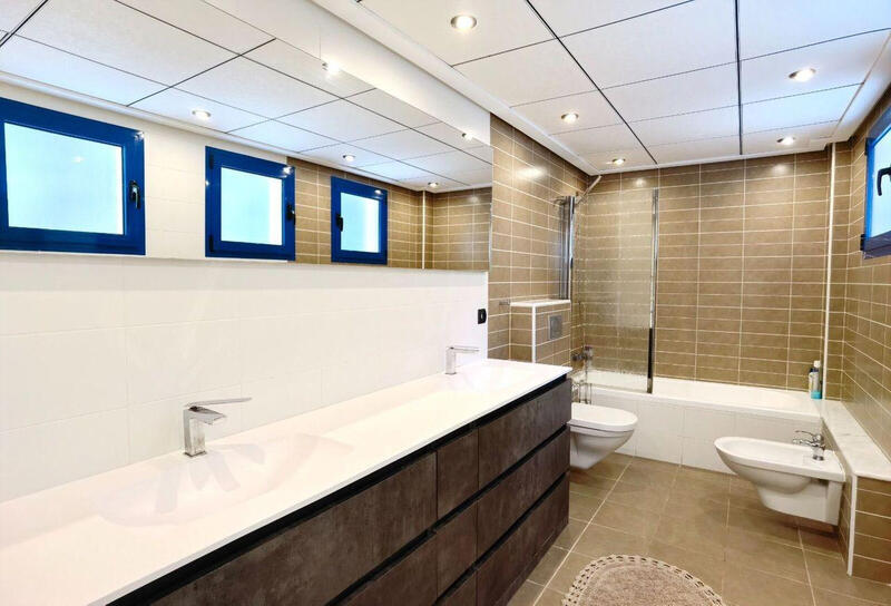 5 slaapkamer Villa Te koop