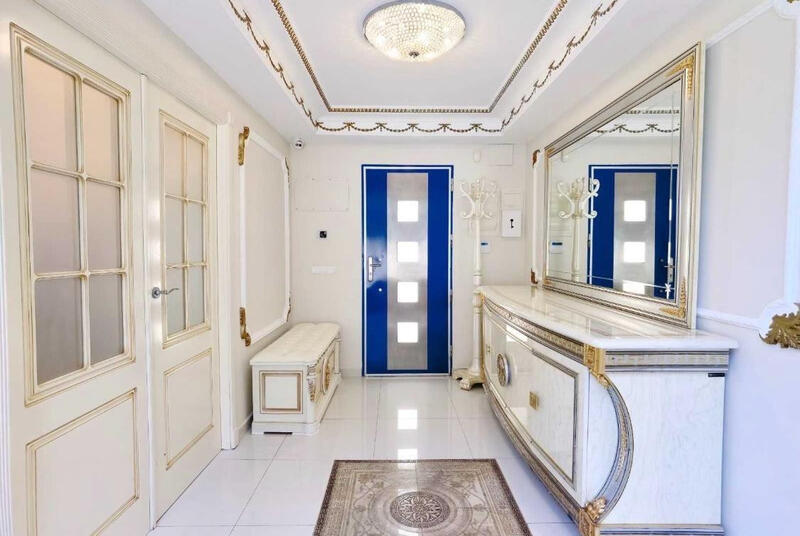 5 slaapkamer Villa Te koop