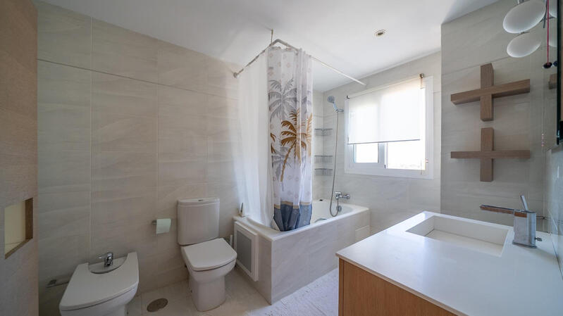 4 slaapkamer Appartement Te koop