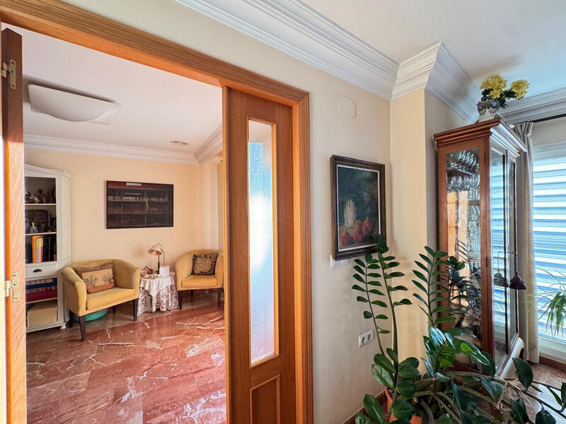 4 Schlafzimmer Appartement zu verkaufen