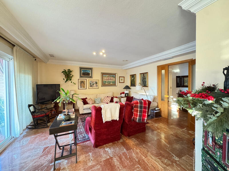 4 Schlafzimmer Appartement zu verkaufen