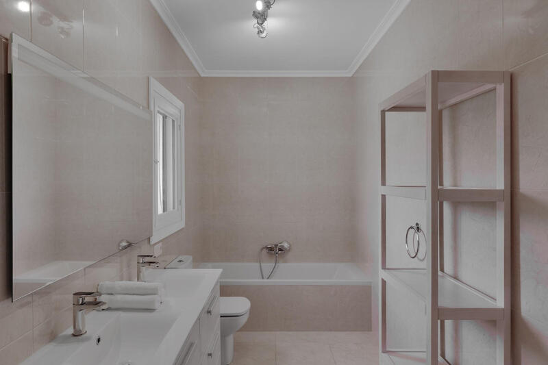 6 Cuarto Villa en venta