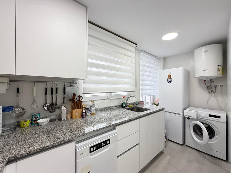 3 bedroom Apartment for sale