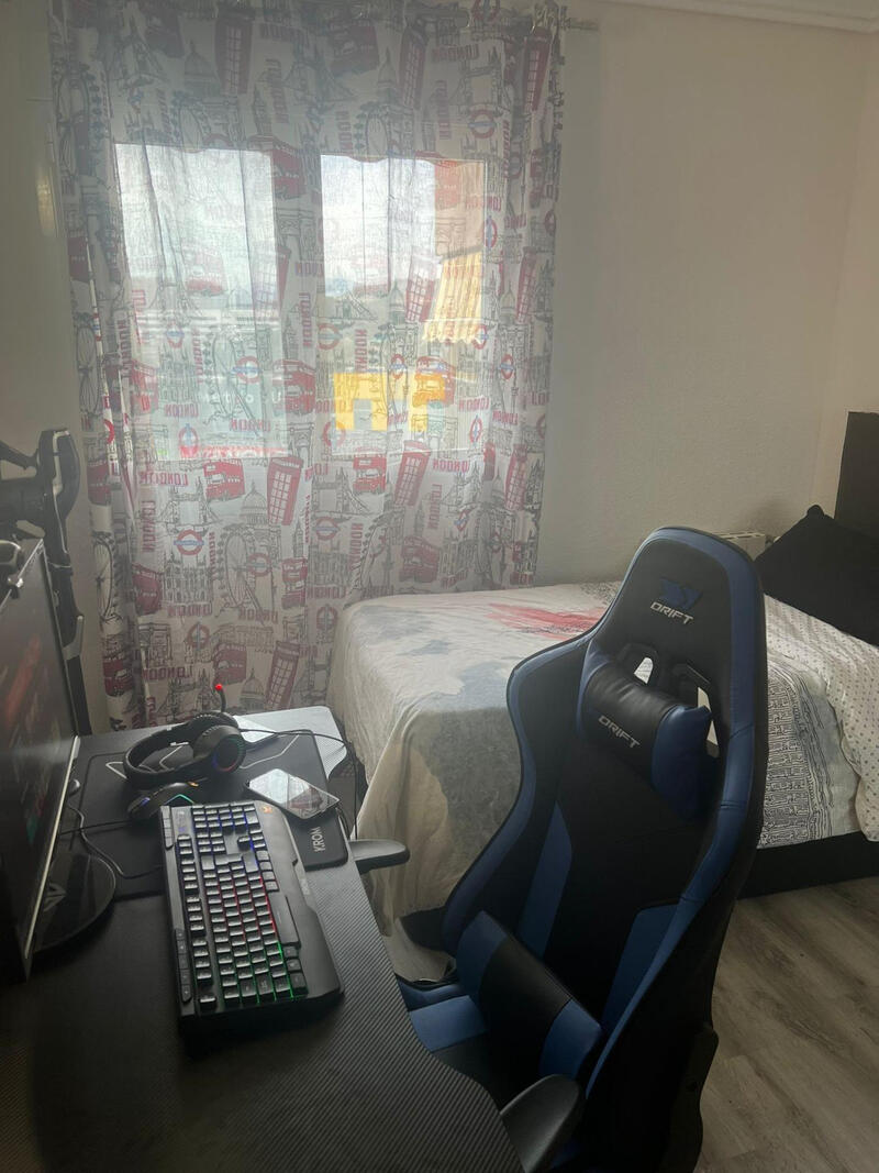 4 bedroom Apartment for sale