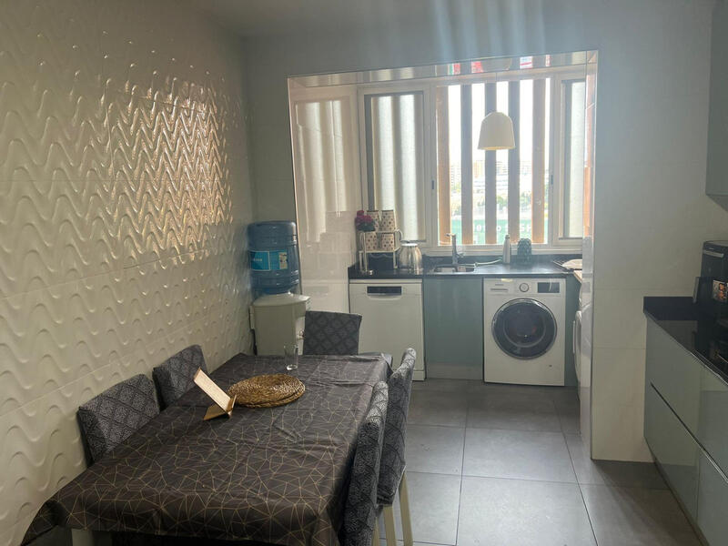 4 bedroom Apartment for sale