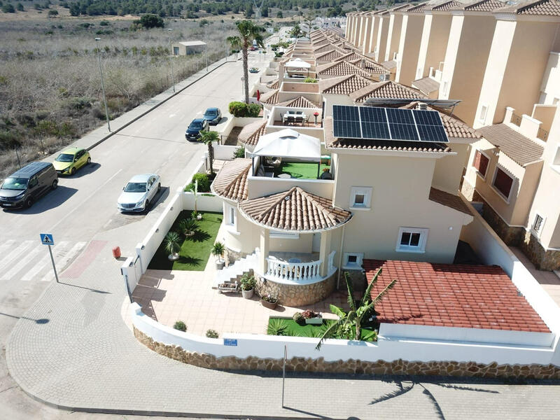 3 slaapkamer Villa Te koop