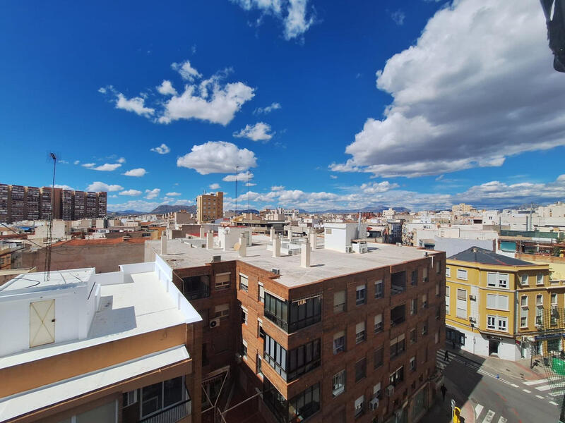 4 bedroom Apartment for sale