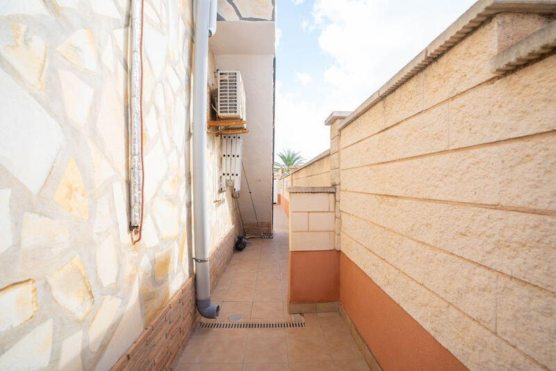 4 bedroom Villa for sale