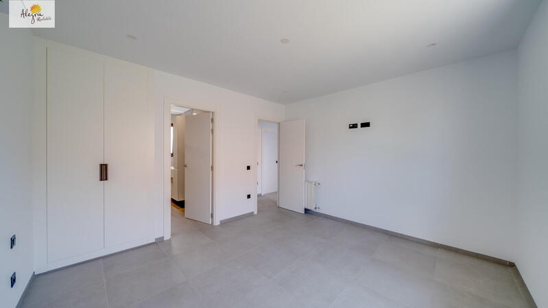 6 sovrum Villa till salu