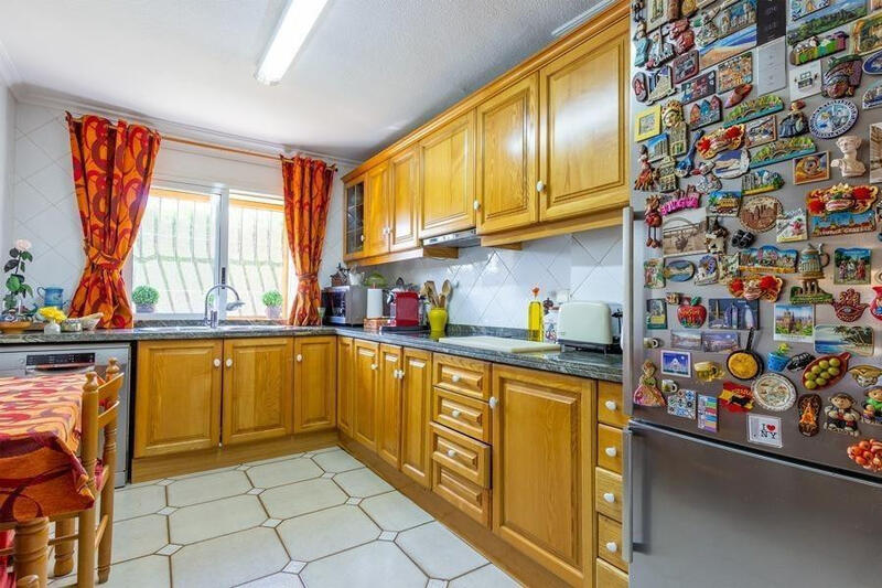 4 Cuarto Villa en venta