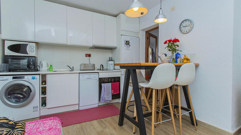 2 slaapkamer Gezinswoning Te koop