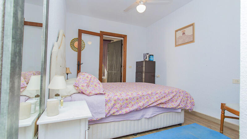 2 slaapkamer Gezinswoning Te koop