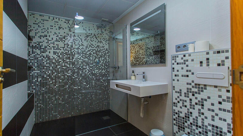 6 sovrum Villa till salu