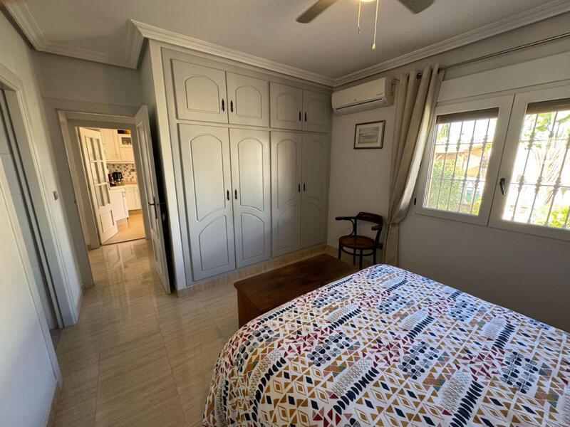 4 Cuarto Villa en venta