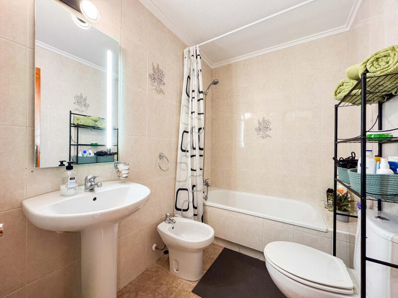 1 bedroom Apartment for sale