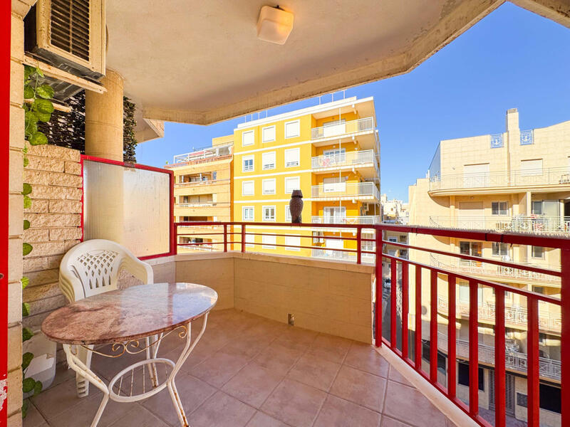 Apartamento en venta en Torrevieja, Alicante
