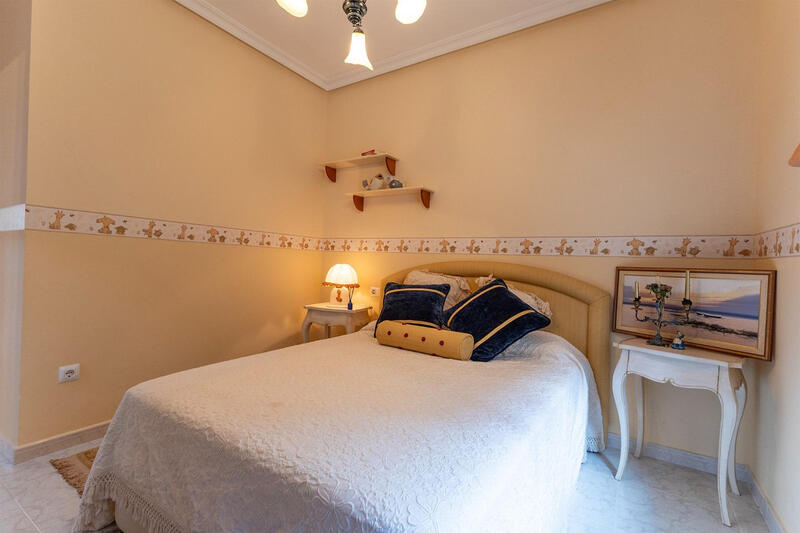 5 спальная комната вилла продается