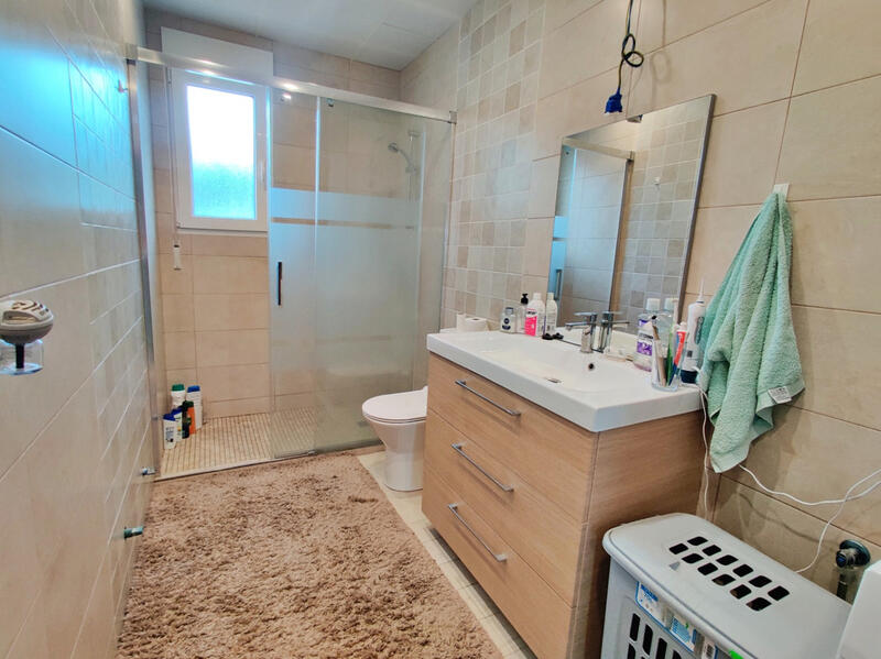 4 Cuarto Villa en venta