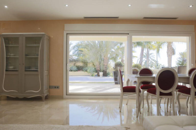 4 Schlafzimmer Villa zu verkaufen