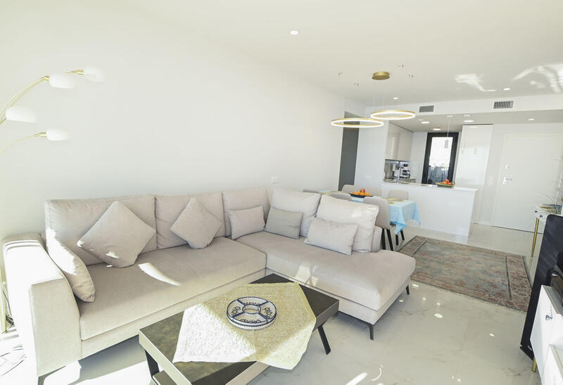 3 bedroom Apartment for sale