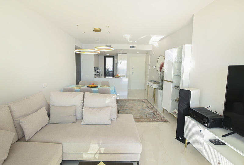 3 bedroom Apartment for sale