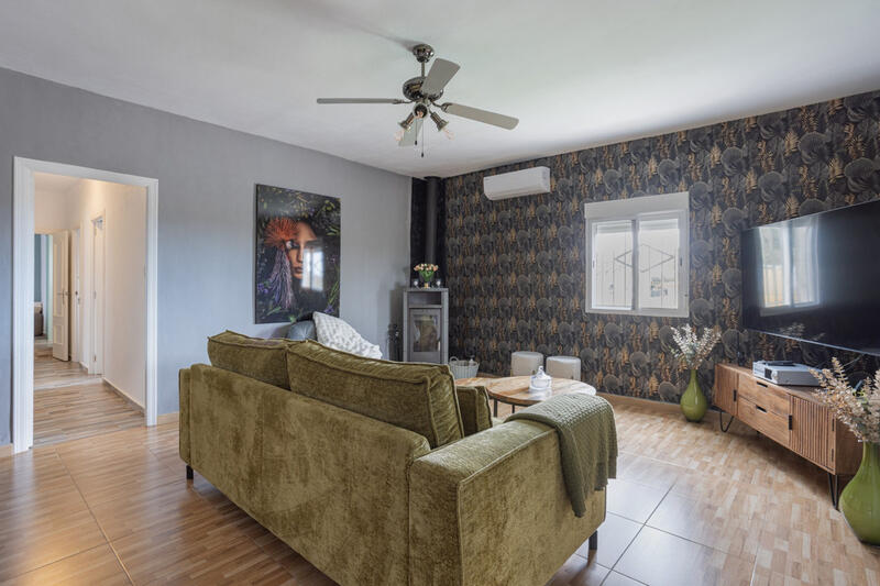 5 Schlafzimmer Landhaus zu verkaufen