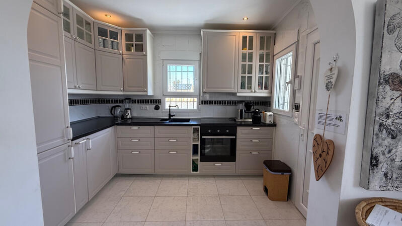 3 bedroom Villa for sale