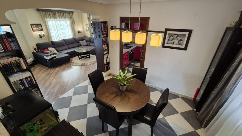 2 Schlafzimmer Villa zu verkaufen