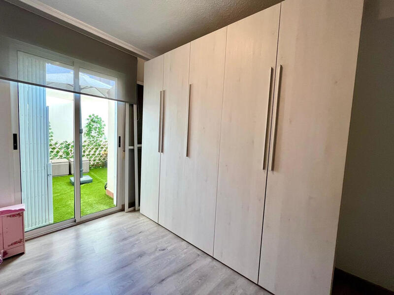 4 bedroom Apartment for sale