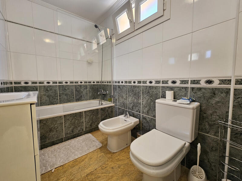 3 sovrum Villa till salu