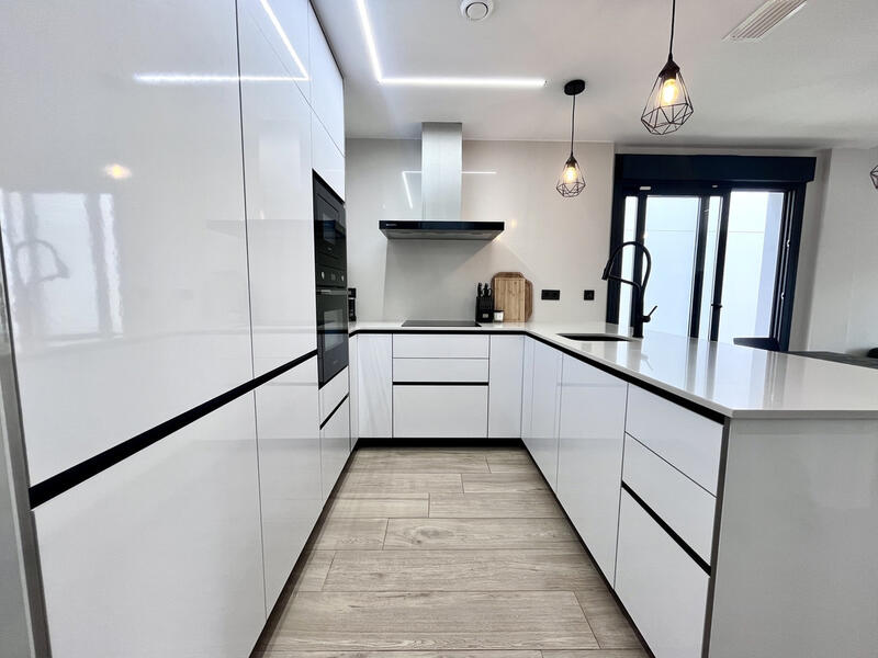 4 Cuarto Villa en venta