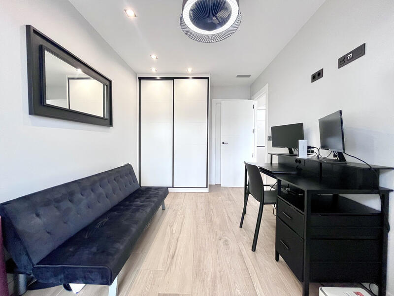 4 Cuarto Villa en venta