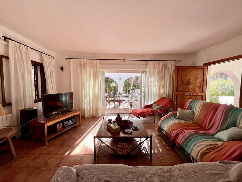 6 Cuarto Villa en venta