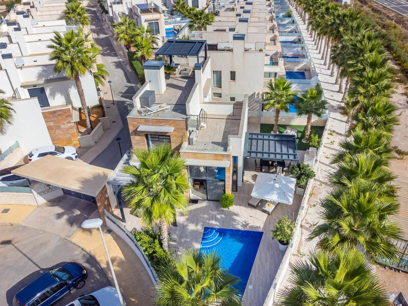 5 bedroom Villa for sale