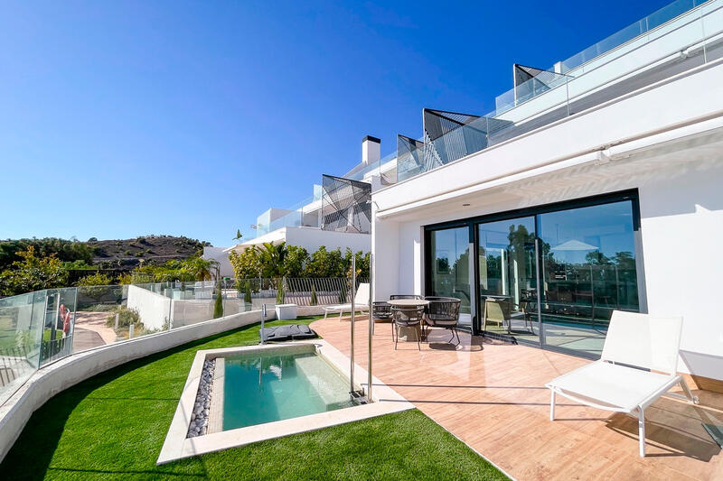 3 bedroom Apartment for sale